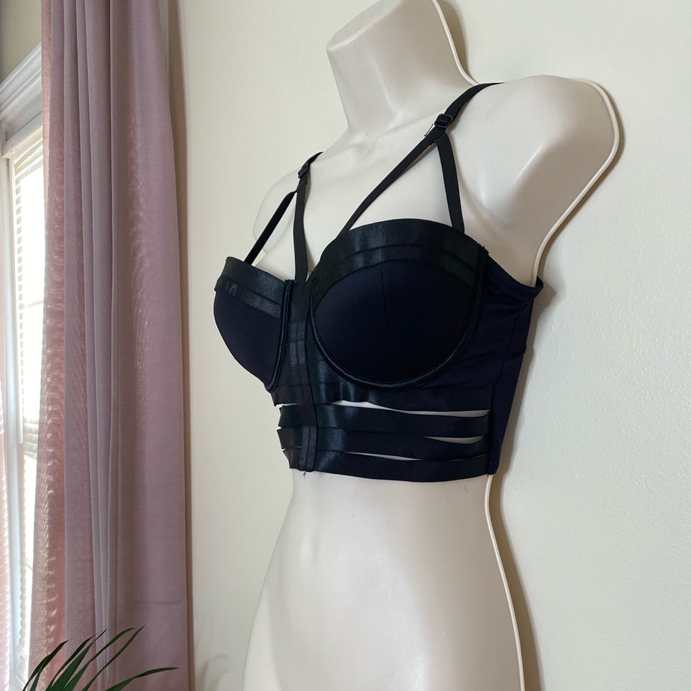 Black strap bralette